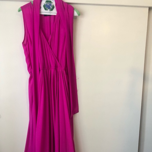 Dress - Picture 3 of 3